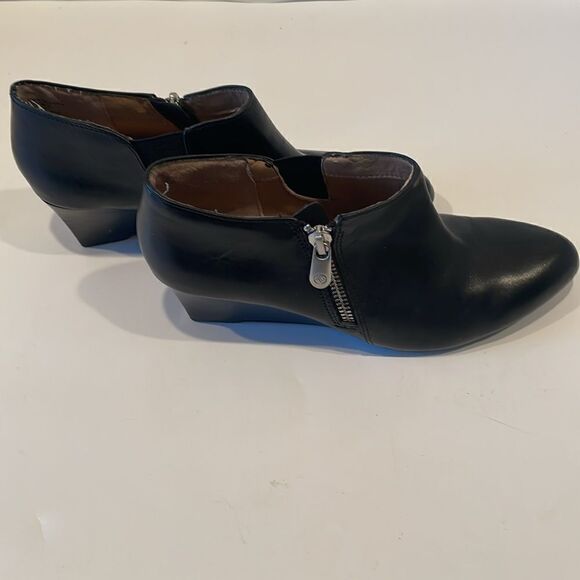 Adrienne Vittadini Black Wedge shoes Size 6.5 - Picture 6 of 12